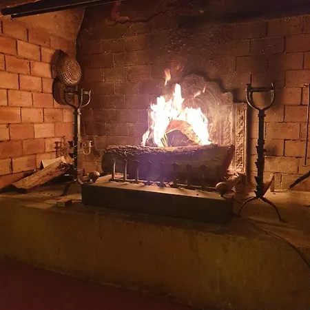 Le Vieux Moulin De Bed & Breakfast Jouques